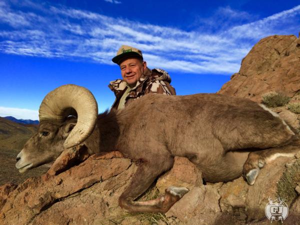 Nevada Bighorn Sheep Hunting Guide Outfitter Desert Sheep Hunts NV Nevada Bighorn Sheep Hunting Guide Outfitter Desert Sheep Hunts NV